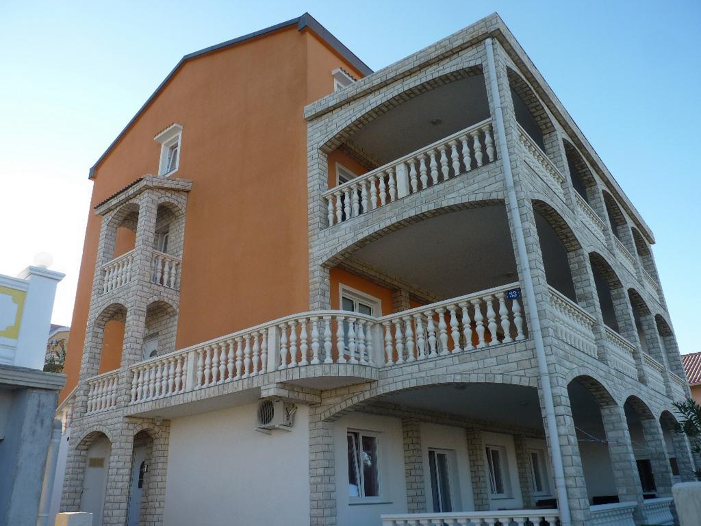 Apartments Villa Anastazija Pag Town Luaran gambar